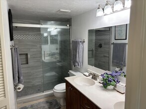 236 Pebble Beach Blvd in Naples, FL - Foto de edificio - Building Photo