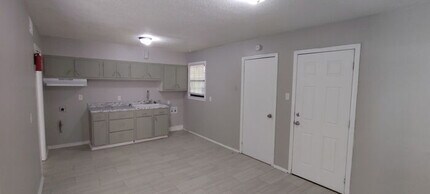2193 Stephanie Ave in Memphis, TN - Building Photo - Building Photo
