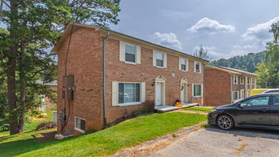 CHADWICK APARTMENTS in Kingsport, TN - Building Photo - Building Photo