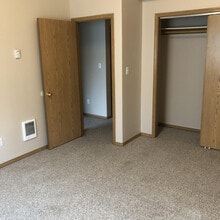 255 SE 3rd St in Clatskanie, OR - Building Photo - Building Photo