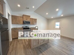1545 Rosewood Cir in Idaho Falls, ID - Building Photo - Building Photo