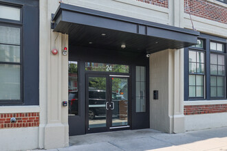 24 Mount Vernon Apartments in Lynn, MA - Foto de edificio - Building Photo