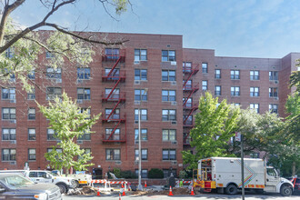 599 E 7th St in Brooklyn, NY - Building Photo - Building Photo