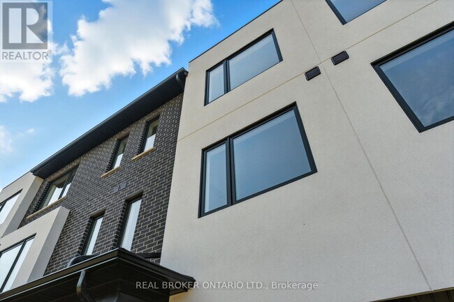 161 Fifth Ave in Brantford, ON - Building Photo - Building Photo