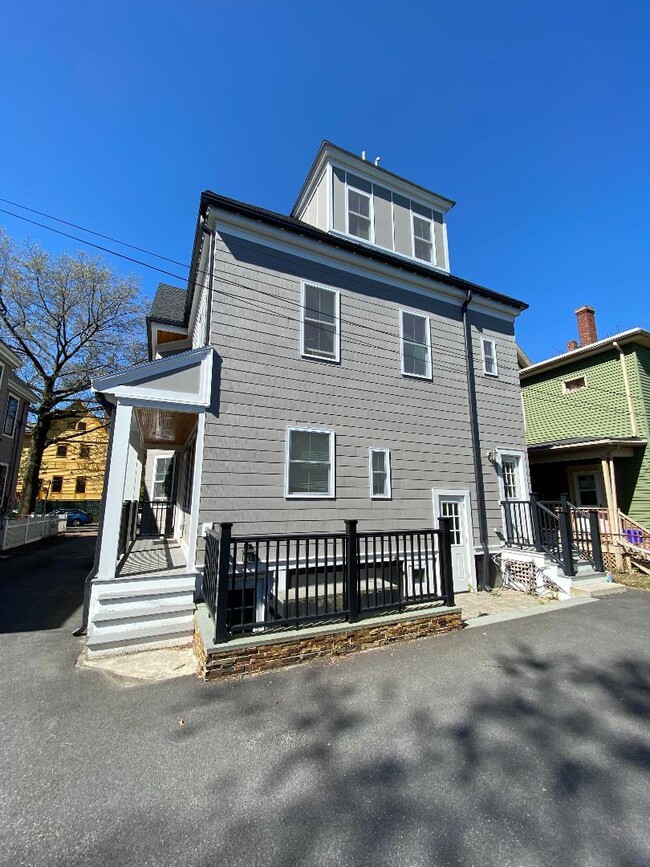 15 Orchard St in Cambridge, MA - Building Photo - Building Photo