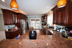 127 Nonantum St in Boston, MA - Building Photo