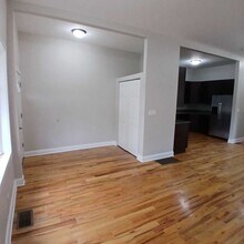 3904 W Armitage Ave in Chicago, IL - Building Photo - Building Photo