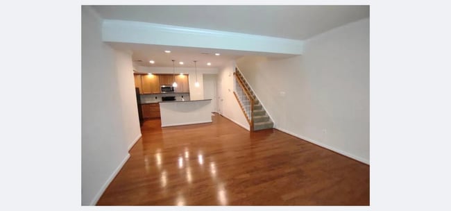 7308 Brunson Cir in Gainesville, VA - Building Photo - Building Photo