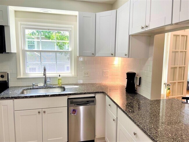 21 Richards Rd in Watertown, MA - Building Photo - Building Photo