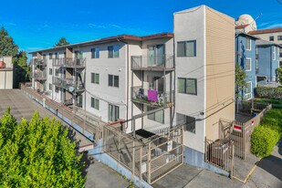 Stadium Heights LLC in Berkeley, CA - Building Photo