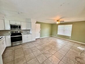 94 N Shirley Ln in Willis, TX - Building Photo - Building Photo