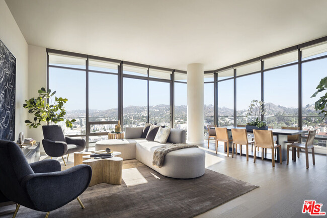 1755 Argyle Ave in Los Angeles, CA - Building Photo - Building Photo