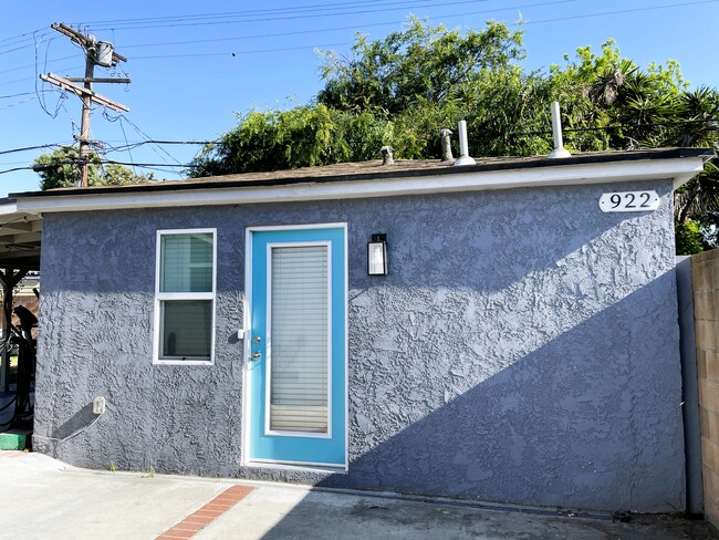 property at 922 E Century Blvd