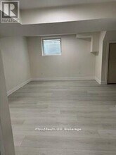 376 Valleyway Dr in Brampton, ON - Building Photo - Building Photo