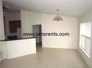 539B Albatross Dr in Kissimmee, FL - Building Photo - Building Photo