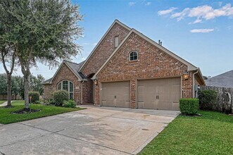 4603 Morning Cloud Ln in Sugar Land, TX - Foto de edificio - Building Photo