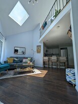 842 S Vance St, Unit C in Lakewood, CO - Building Photo