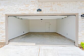 5511 Holly Hvn Ct in Fulshear, TX - Building Photo - Building Photo