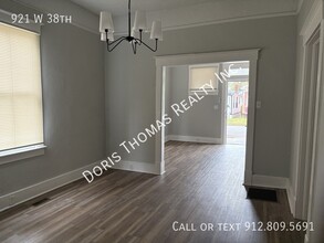 921 W 38th St in Savannah, GA - Building Photo - Building Photo