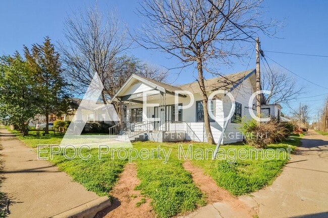 706 Van Buren St in Wichita Falls, TX - Building Photo - Building Photo