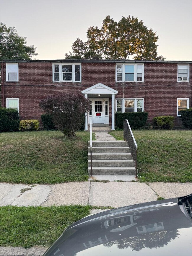 525 14th Ave in Bethlehem, PA - Building Photo - Building Photo