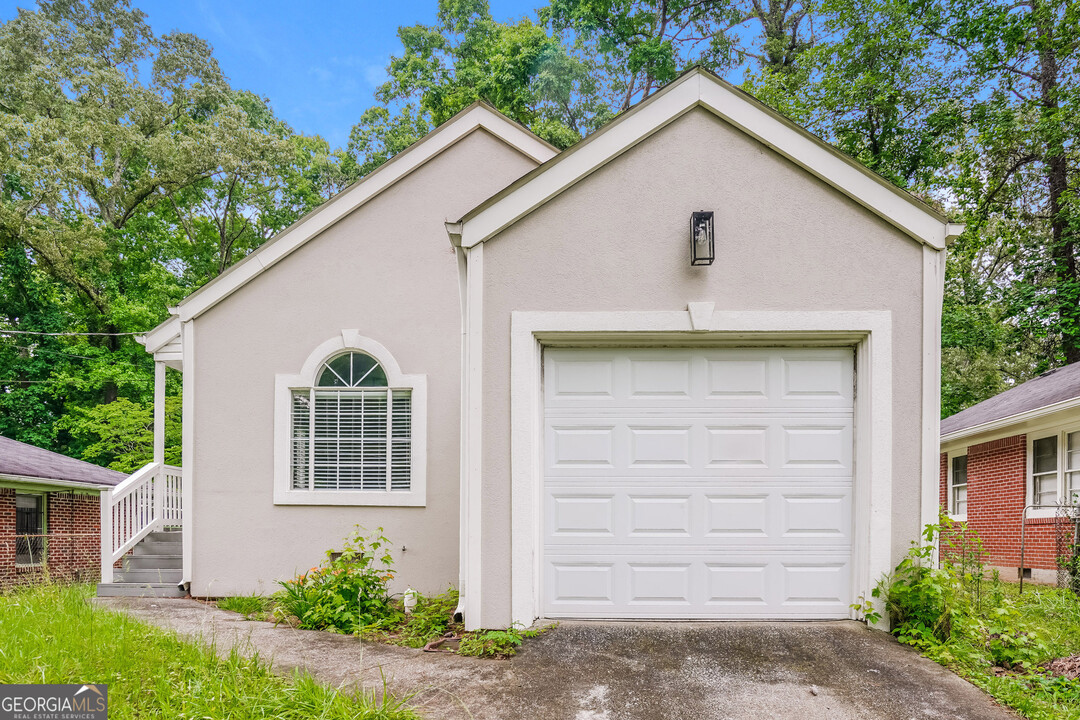 1939 Handley Ave SW in Atlanta, GA - Building Photo