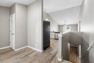 1069 N 170th St in Omaha, NE - Building Photo - Building Photo