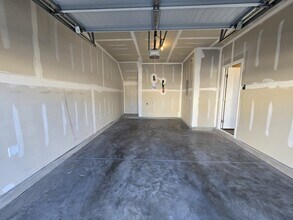 865 Falls Grove Trl in High Point, NC - Building Photo - Building Photo