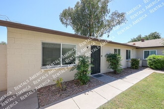 3333 S Parkside Dr in Tempe, AZ - Building Photo - Building Photo