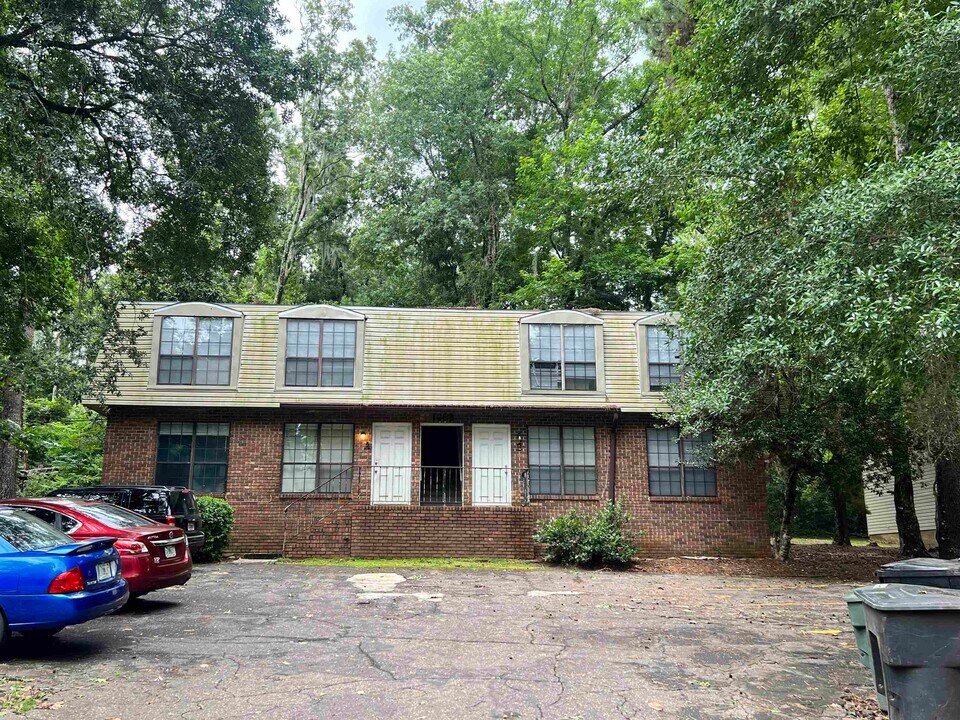 1663 Kay Ave in Tallahassee, FL - Building Photo