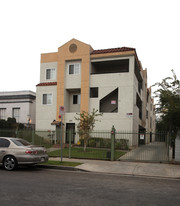 223 N Avenue 55 in Los Angeles, CA - Foto de edificio - Building Photo