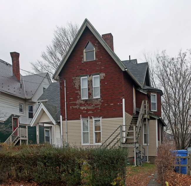 49 Fairview St in Waterbury, CT - Foto de edificio - Building Photo