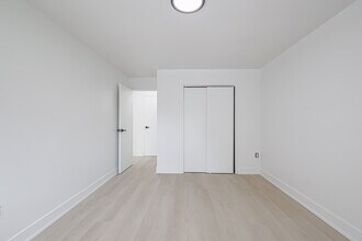 81 Ontario St in Bowmanville, ON - Building Photo - Building Photo