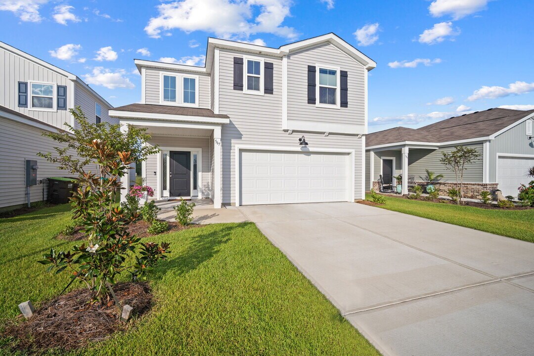 567 Dreher Dr in Hardeeville, SC - Foto de edificio