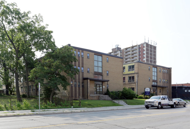 Upper James Court in Hamilton, ON - Building Photo - Building Photo