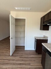 380 Rick Road in St. Clair, MO - Building Photo - Building Photo