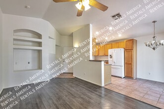 8262 S Placita Del Plantio in Tucson, AZ - Building Photo - Building Photo