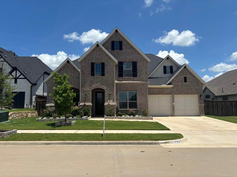 1702 Trellis Dr in Mansfield, TX - Building Photo