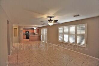 16386 W Cottonwood St in Surprise, AZ - Building Photo - Building Photo