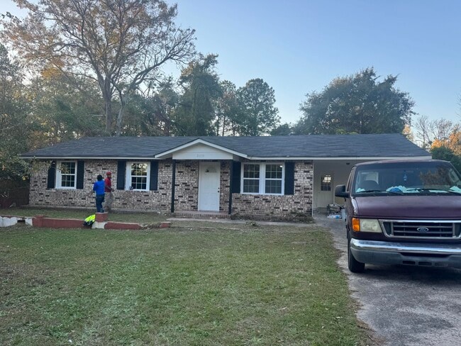 property at 2919 Panhandle Cir