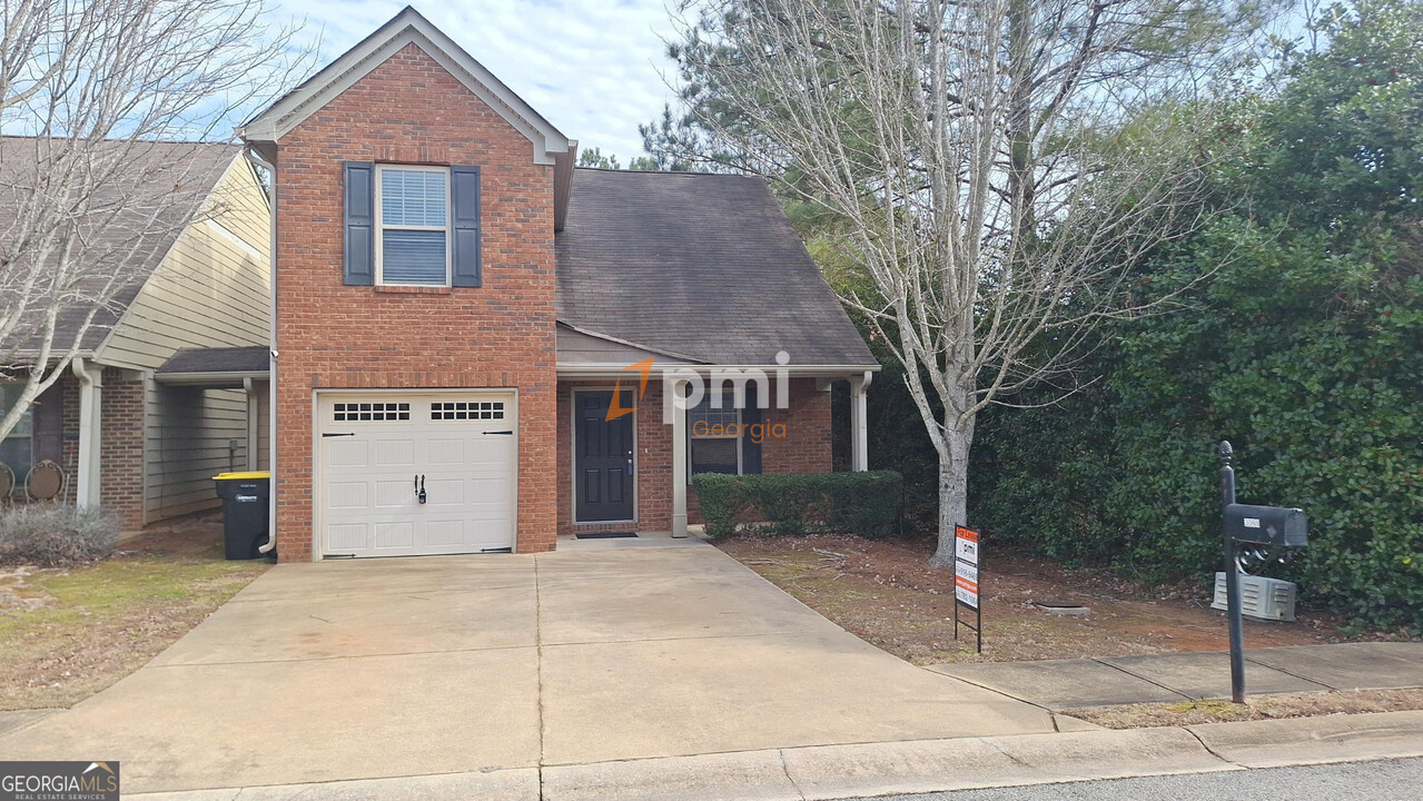 3068 Broadleaf Trail Rd in Fairburn, GA - Building Photo