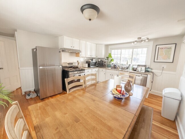 68 Pleasant St in Cambridge, MA - Building Photo - Building Photo