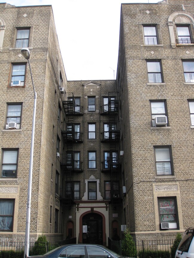 613-623 E 16th St in Brooklyn, NY - Building Photo - Building Photo