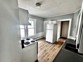 292 Penobscot Ave, Unit 1 in Millinocket, ME - Building Photo - Building Photo