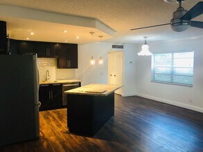 695 Normandy O in Delray Beach, FL - Building Photo - Building Photo