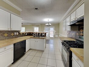 875 Clairidge Ln in Lawrenceville, GA - Foto de edificio - Building Photo