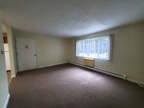 Tower Hill Landings in Kingston, RI - Building Photo - Building Photo