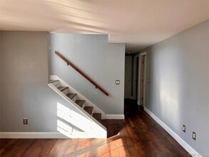 5 Forge Gate Dr in Cold Spring, NY - Building Photo - Building Photo