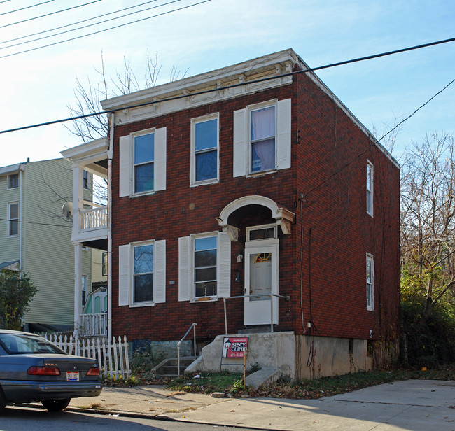 2829 Highland Ave in Cincinnati, OH - Building Photo - Building Photo