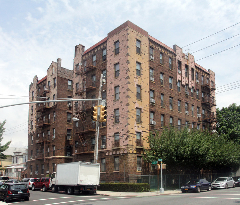 1985 E 15th St in Brooklyn, NY - Building Photo